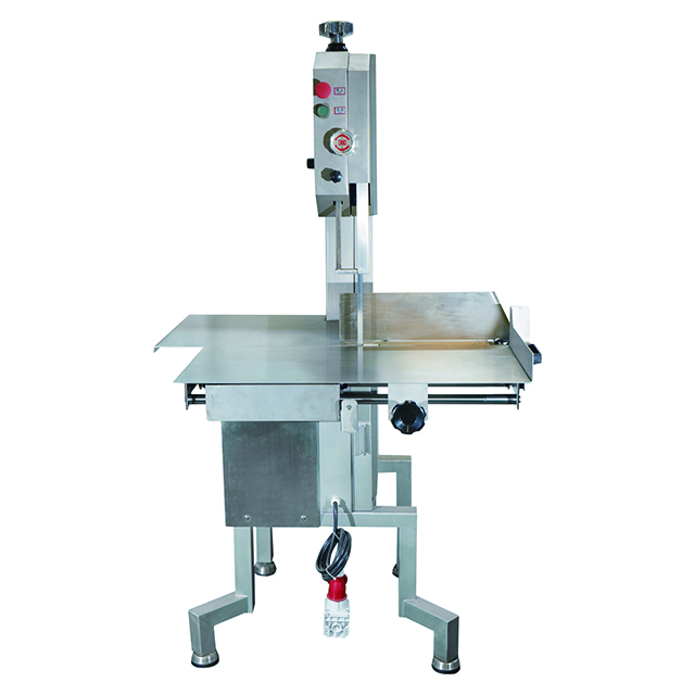 Стоящий косторез